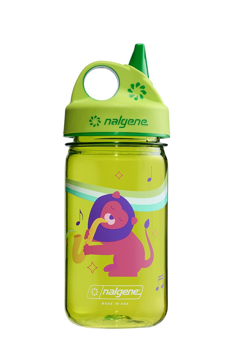 Nalgene product image: 12oz Kids Grip-N-Gulp with Graphics D3 — 12oz Kids Grip-N-Gulp with Graphics